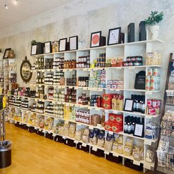 il Fustino - Pantry items, pasta, dips, jams, and more