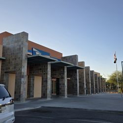 US Post Office - The front of the morning