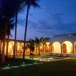 Casa Serena - Alight at night.