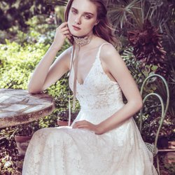 Kristins Brudesalong - We love our designer Spanish designer, JESUS PEIRÓ