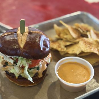 Vegan Vibrationz - Bacon Jalapeno Cheddar Burger w/ Chips and queso - Vegan Near Me - Plano, Texas