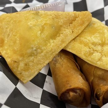 The Eggroll Ladies - Crab rangoon and egg rolls. - Food Trucks Near Me - Des Moines, Iowa The Eggroll Ladies - Crab rangoon and egg rolls. - Food Trucks Near Me - Des Moines, Iowa