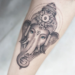 Tattoo Artist: @anthriller_montana