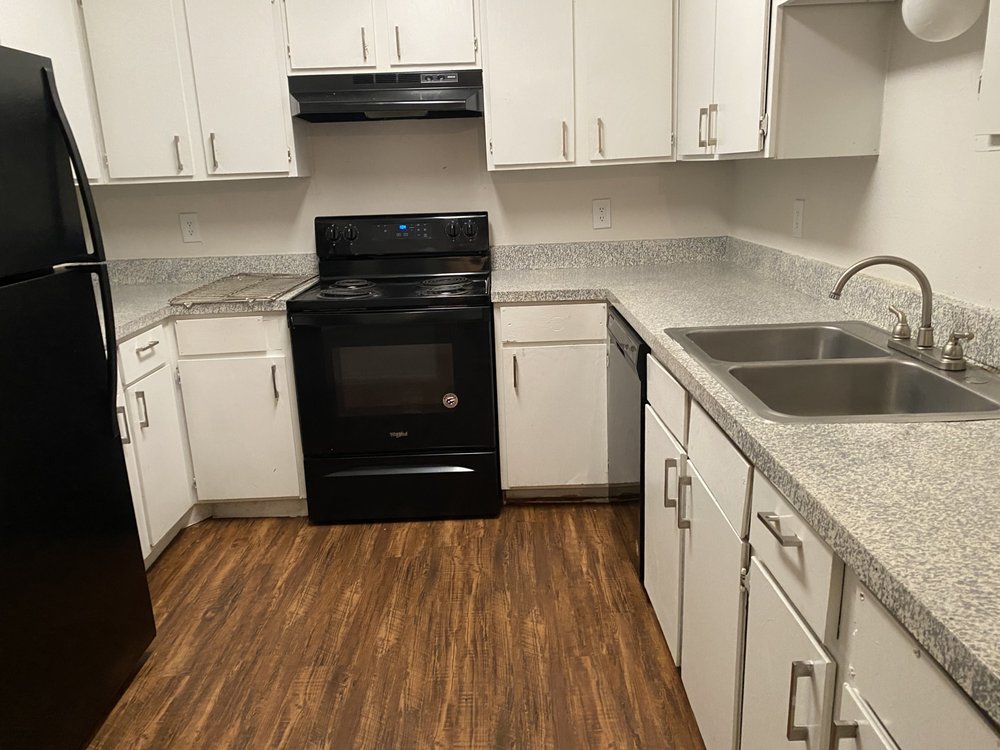 MARTINEZ HOUSE CLEANING Request a Quote 2221 Miller Ave N, Fort Worth, Texas Office