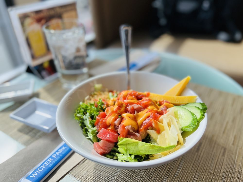 Wicker Park Seafood & Sushi Bar