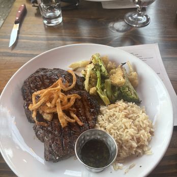 Cracked Pepper Bistro - New American Near Me - Fresno, California