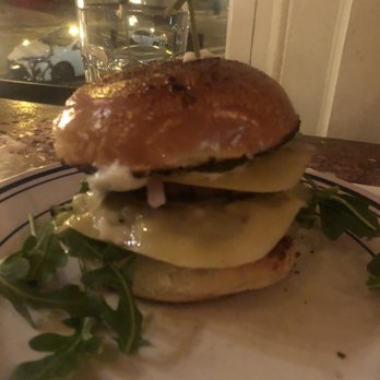 Duke's Grocery - Proper Burger - Pubs Near Me - Washington, DC, District of Columbia
