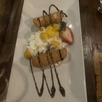 Giovanni - Cannoli with peaches - Italian Near Me - Rockwall, Texas Giovanni - Cannoli with peaches - Italian Near Me - Rockwall, Texas