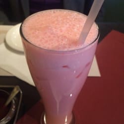Passage to India - Strawberry Lassi (Strawberry yogurt dessert drink)