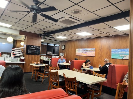 Sadie's BBQ Inn by null