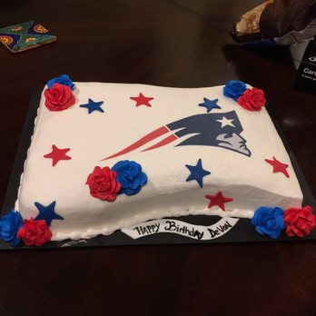 A Cake Addict - Last minute order of a birthday cake the week of the Super Bowl :) - Custom Cakes Near Me - Houston, Texas