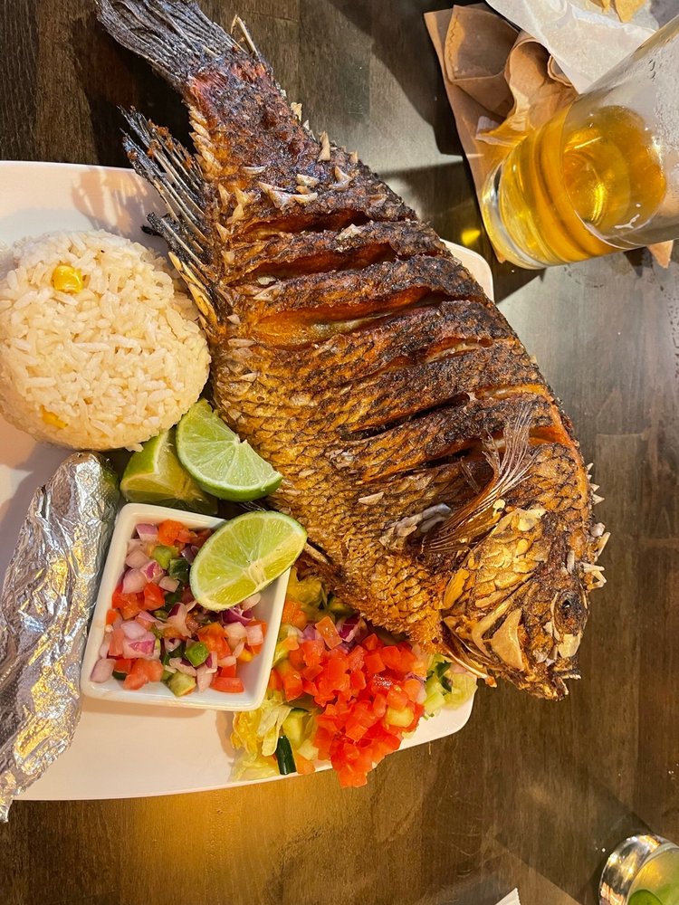 Social spots from El Sinaloense Mariscos & Bar