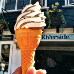 The Riverside Coffee House