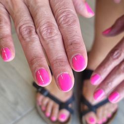 Devine Nails