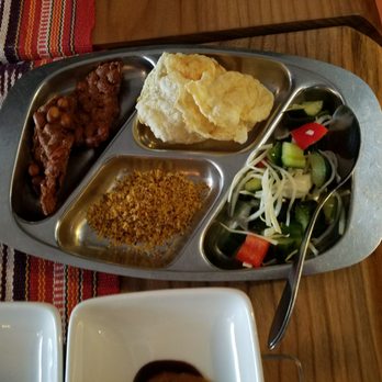 Keraton Damai - Indonesian Near Me - Den Haag, ZH