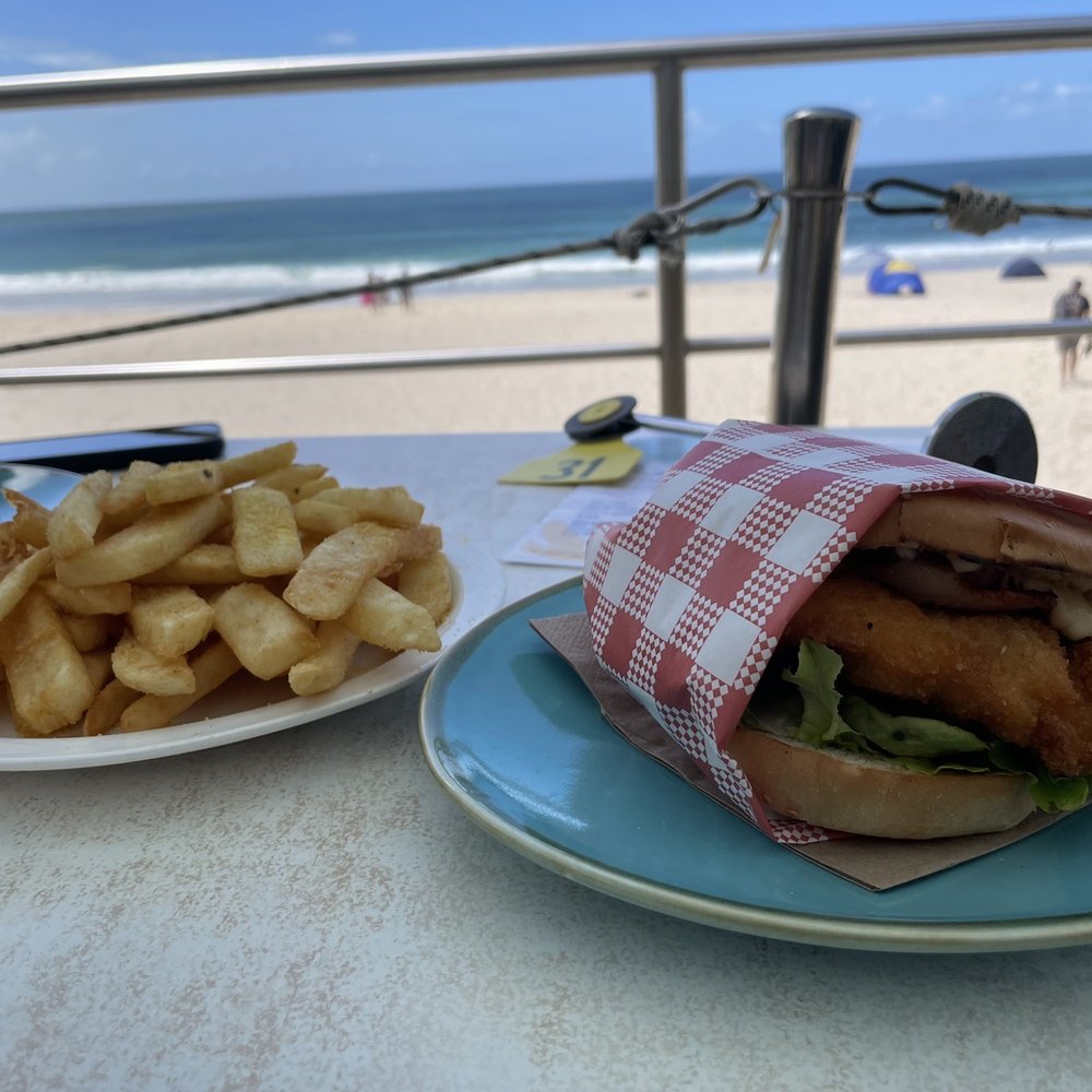 Beach Bums Cafe - Shipwrecks chicken burger and small chips - Coffee & Tea Near Me - Forster, NSW