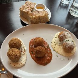 Bread and the mixed arancini