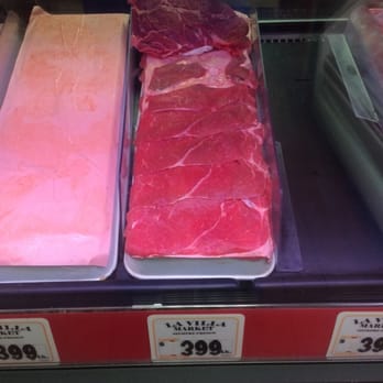 La Villa Meat Market - a display of meat - Meat Shops Near Me - Bakersfield, California La Villa Meat Market - a display of meat - Meat Shops Near Me - Bakersfield, California