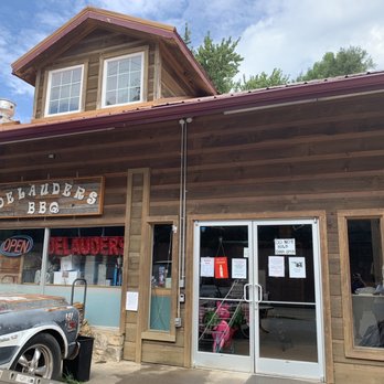 Delauders  BBQ - Barbeque Near Me - Sevierville, Tennessee