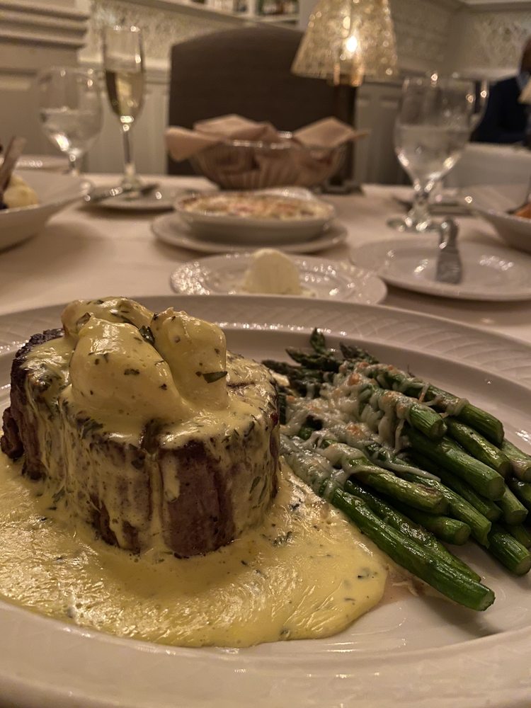 Laury's Restaurant
