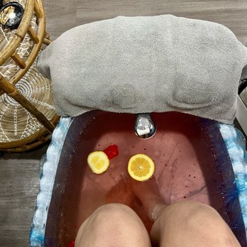Jade Nails and Spa - Nail Salons Near Me - Marlton, New Jersey