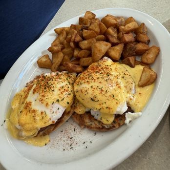 Wild Eggs - Eggs Bennie - Breakfast & Brunch Near Me - Indianapolis, Indiana