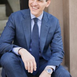Luxury Dentistry NYC - Dr. D is ready to get your smile on! Invisalign, porcelain veneers, teeth whitening, tooth bonding, tooth fillings and repair, ect.