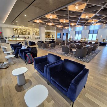 Amtrak Metropolitan Lounge - Lounges Near Me - New York, New York Amtrak Metropolitan Lounge - Lounges Near Me - New York, New York