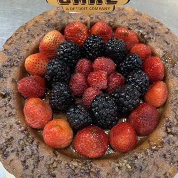 Mexicantown Bakery - Rum Cake with strawberries - Bakeries Near Me - Detroit, Michigan Mexicantown Bakery - Rum Cake with strawberries - Bakeries Near Me - Detroit, Michigan
