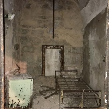Eastern State Penitentiary - Actual jail cell preserved for ya to see - Landmarks & Historical Buildings Near Me - Philadelphia, Pennsylvania