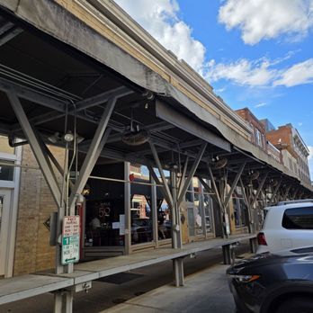 Table 50 - The exterior of the building where the restaurant is located. - New American Near Me - Roanoke, Virginia