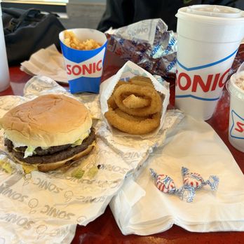 Sonic Drive-In - Meal combo - Burgers Near Me - Erie, Pennsylvania Sonic Drive-In - Meal combo - Burgers Near Me - Erie, Pennsylvania