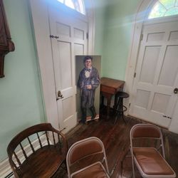 Jesse James Bank Museum - Stop pointing that at me