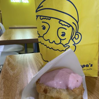 Beard Papa's - Strawberry with vanilla filling - Desserts Near Me - Denver, Colorado Beard Papa's - Strawberry with vanilla filling - Desserts Near Me - Denver, Colorado
