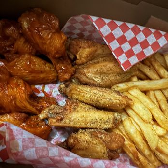 Wing Snob - Chicken Wings Near Me - Elgin, Illinois Wing Snob - Chicken Wings Near Me - Elgin, Illinois