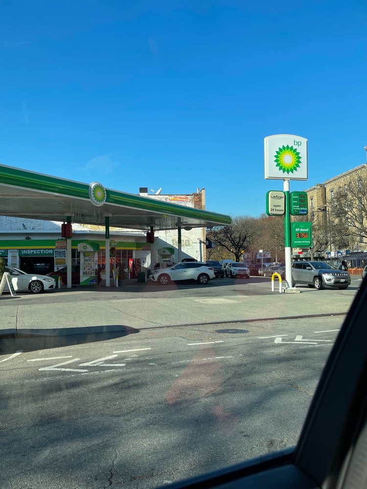 BP GAS STATION Updated September 2024 242 Dyckman St, New York, New