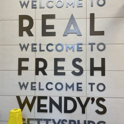 Wendy's - Entrance