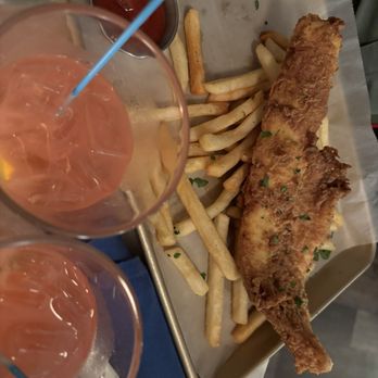 Breakwater - Fish & Chips - American Near Me - Stonington, Connecticut
