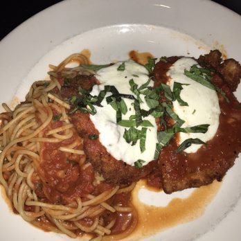 Piatti - Chicken parmigiana (off menu) - Italian Near Me - San Antonio, Texas Piatti - Chicken parmigiana (off menu) - Italian Near Me - San Antonio, Texas