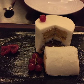 Sommelier - Wine Bars Near Me - Lisbon, 11