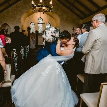 Eyeronic Love - Session Photography Near Me - San Antonio, Texas