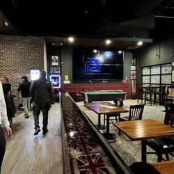 Pennywise Pub - Inside