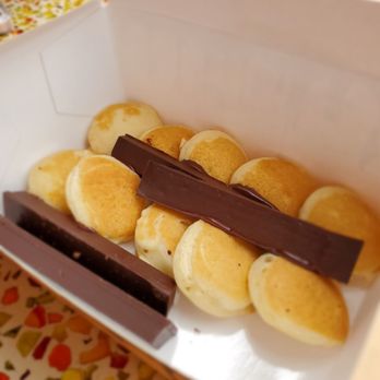Chocolate Bash - Cute mini pancakes, but kit kats were kinda thrown on. Did not order any drizzling sauce so didn't expect much else. - Desserts Near Me - Irvine, California