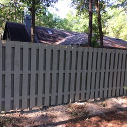 North Florida Fencelines - Shadow box fence install