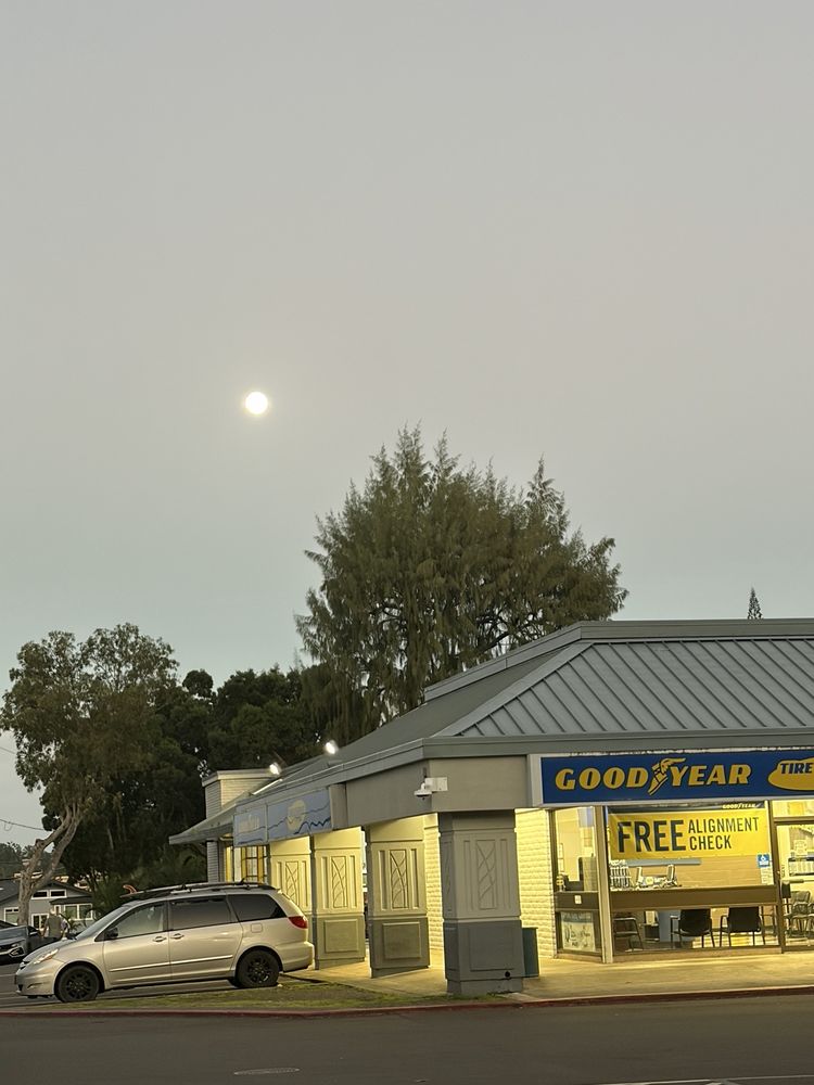 Kaneohe Bay Shopping Center