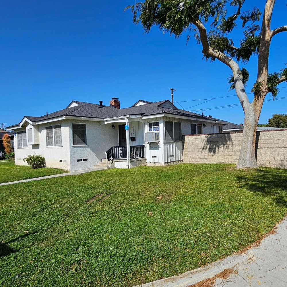 Slide of Jcc Roofing