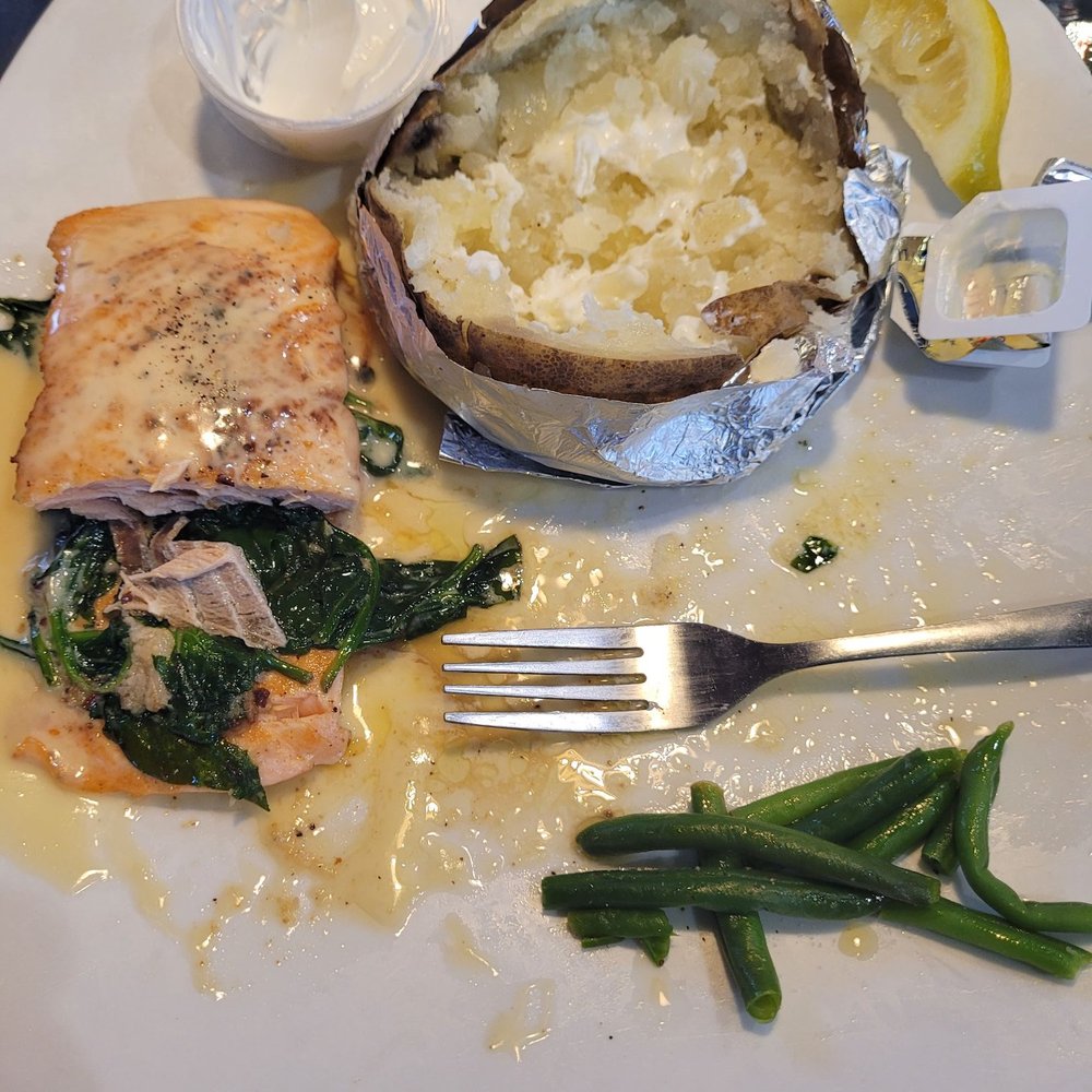 Monroe Grill & Bar - Salmon florentine - American Near Me - Monroe, Michigan Monroe Grill & Bar - Salmon florentine - American Near Me - Monroe, Michigan