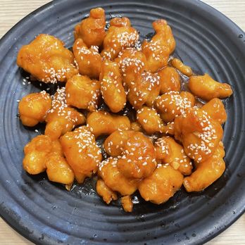 Pho Mai Dinkytown - Sesame chicken $15.95 - Vietnamese Near Me - Minneapolis, Minnesota
