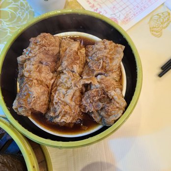 Golden Lake Pavilion - Dim Sum Near Me - Flushing, New York Golden Lake Pavilion - Dim Sum Near Me - Flushing, New York
