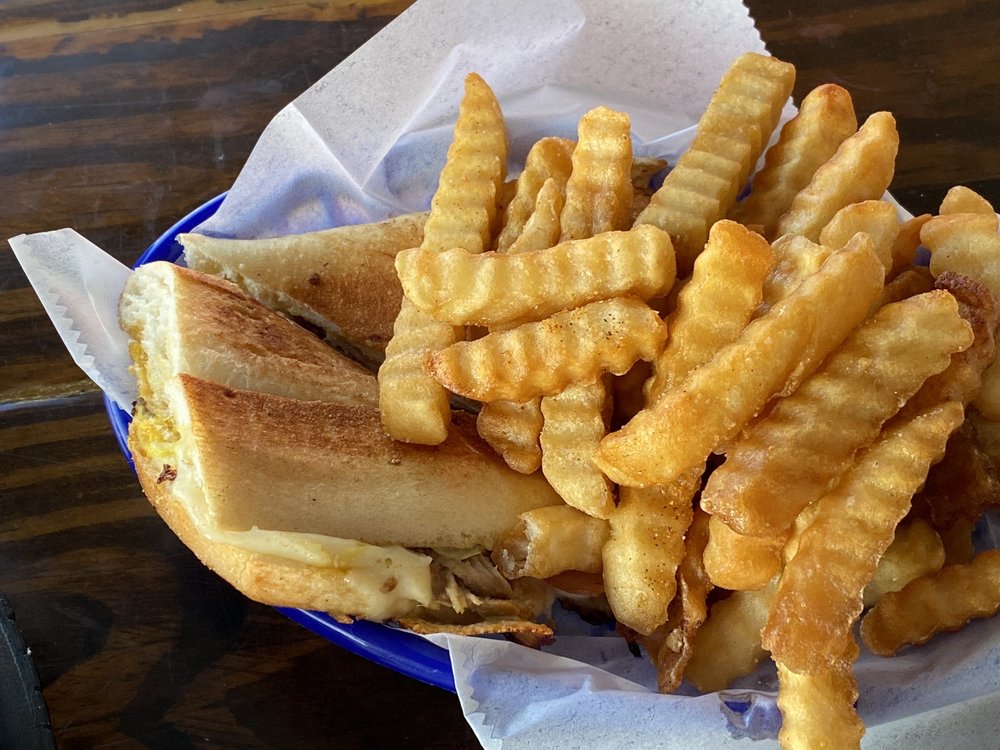 ICEHOUSE TAP ROOM GULF SHORES 30 Photos & 18 Reviews 112 Windmill Ridge Rd, Gulf Shores